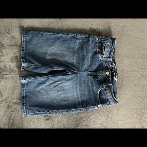 Seven7 brand shorts